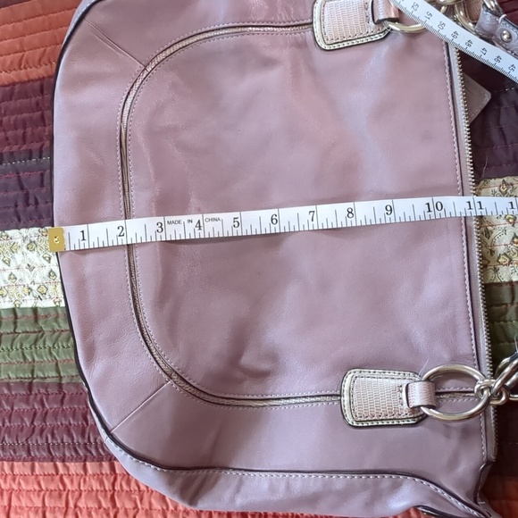 COACH* Kristen lavender tri textured leather bag w/silvertone hardware zip close - Picture 13 of 16